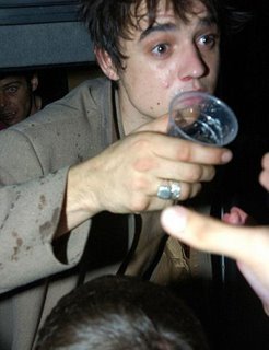 Ellos también son fugly: Pete Doherty &raquo; fugdoherty 6b