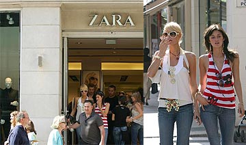Britney en rulos por la calle &raquo; imagemainarticleimage5jr