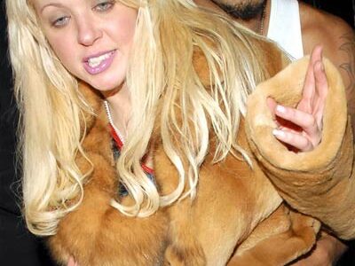 Tara Reid borracha como una cuba