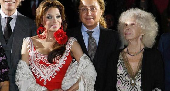 Latoya Jackson de flamenca con la Duquesa de Alba