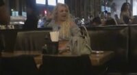 Britney Spears enloquecida en el restaurante JOEY's